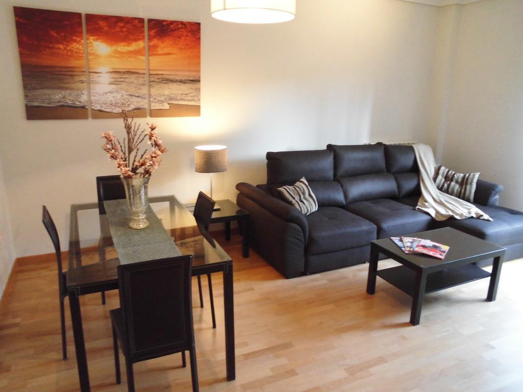 Apartamento Bellavista Apartment Lardero Exterior photo